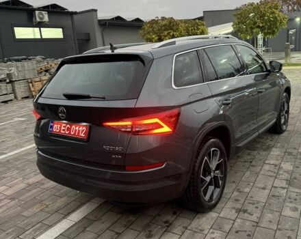 Серый Шкода Kodiaq, объемом двигателя 2 л и пробегом 227 тыс. км за 27800 $, фото 3 на Automoto.ua