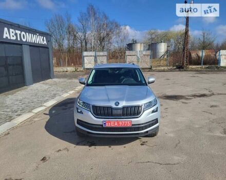 Серый Шкода Kodiaq, объемом двигателя 1.97 л и пробегом 286 тыс. км за 22500 $, фото 5 на Automoto.ua