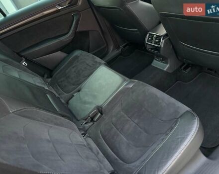 Сірий Шкода Kodiaq, об'ємом двигуна 2 л та пробігом 150 тис. км за 28999 $, фото 51 на Automoto.ua