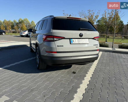 Серый Шкода Kodiaq, объемом двигателя 1.97 л и пробегом 215 тыс. км за 29700 $, фото 8 на Automoto.ua