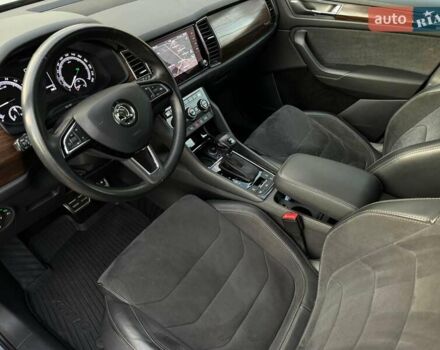 Сірий Шкода Kodiaq, об'ємом двигуна 2 л та пробігом 150 тис. км за 28999 $, фото 40 на Automoto.ua