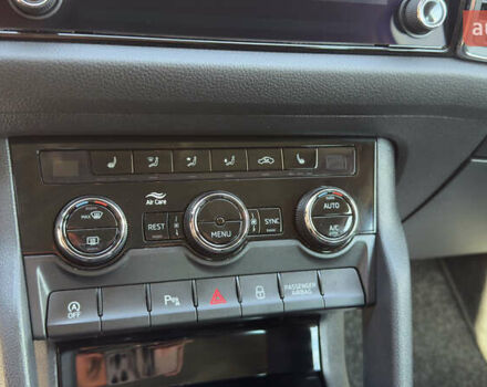 Серый Шкода Kodiaq, объемом двигателя 1.97 л и пробегом 186 тыс. км за 25500 $, фото 48 на Automoto.ua