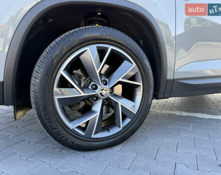 Серый Шкода Kodiaq, объемом двигателя 1.97 л и пробегом 215 тыс. км за 29700 $, фото 32 на Automoto.ua