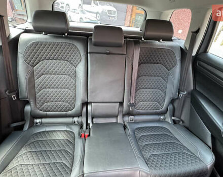 Серый Шкода Kodiaq, объемом двигателя 1.97 л и пробегом 186 тыс. км за 25500 $, фото 142 на Automoto.ua