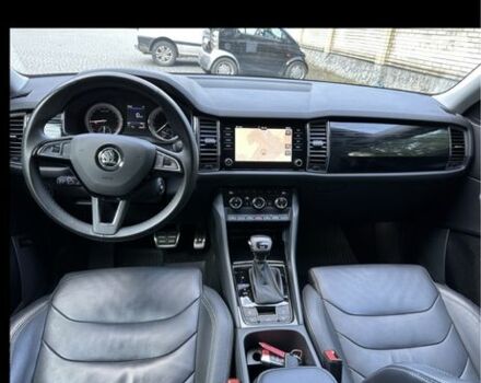 Серый Шкода Kodiaq, объемом двигателя 2 л и пробегом 168 тыс. км за 29500 $, фото 1 на Automoto.ua