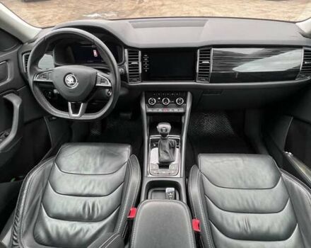 Серый Шкода Kodiaq, объемом двигателя 1.97 л и пробегом 283 тыс. км за 28200 $, фото 14 на Automoto.ua