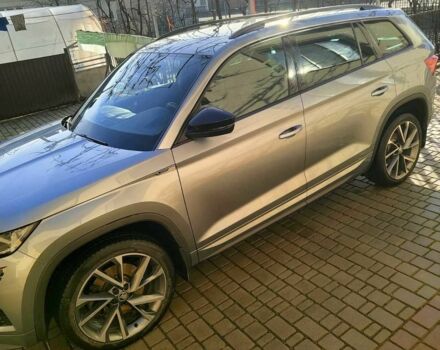 Серый Шкода Kodiaq, объемом двигателя 2 л и пробегом 245 тыс. км за 28500 $, фото 3 на Automoto.ua