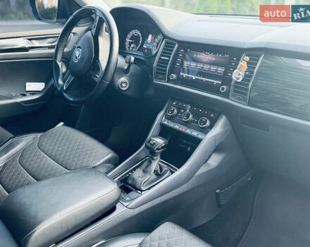 Серый Шкода Kodiaq, объемом двигателя 1.97 л и пробегом 235 тыс. км за 24444 $, фото 11 на Automoto.ua