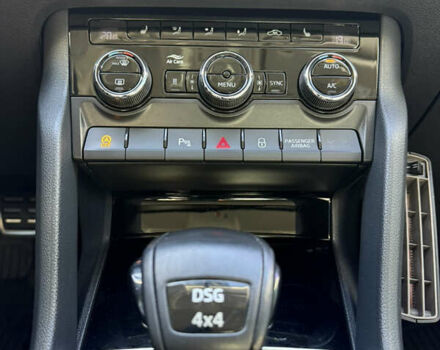 Серый Шкода Kodiaq, объемом двигателя 1.97 л и пробегом 215 тыс. км за 29700 $, фото 15 на Automoto.ua