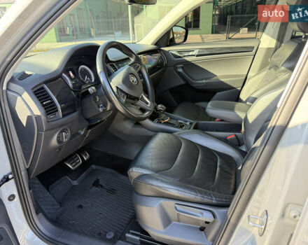 Серый Шкода Kodiaq, объемом двигателя 1.97 л и пробегом 215 тыс. км за 29700 $, фото 12 на Automoto.ua