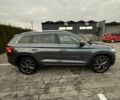 Серый Шкода Kodiaq, объемом двигателя 2 л и пробегом 227 тыс. км за 27800 $, фото 2 на Automoto.ua