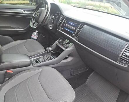 Серый Шкода Kodiaq, объемом двигателя 1.98 л и пробегом 230 тыс. км за 21000 $, фото 4 на Automoto.ua