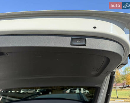 Серый Шкода Kodiaq, объемом двигателя 1.97 л и пробегом 215 тыс. км за 29700 $, фото 30 на Automoto.ua