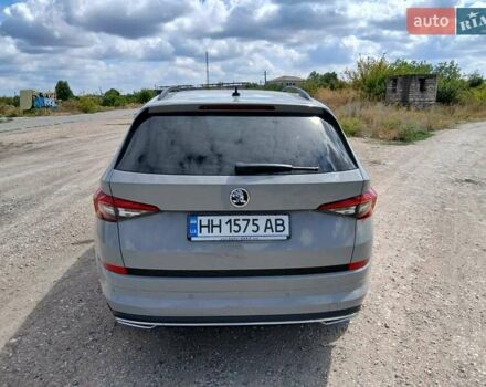 Шкода Kodiaq 2018 в Одессе на Automoto.ua Серый Шкода Kodiaq, объемом двигателя 1.97 л и пробегом 220 тыс. км за 27300 $, фото 2 на Automoto.ua