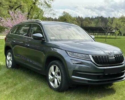 Серый Шкода Kodiaq, объемом двигателя 2 л и пробегом 95 тыс. км за 18900 $, фото 1 на Automoto.ua