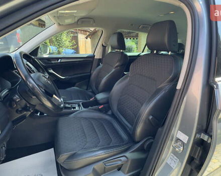 Серый Шкода Kodiaq, объемом двигателя 1.97 л и пробегом 186 тыс. км за 25500 $, фото 44 на Automoto.ua