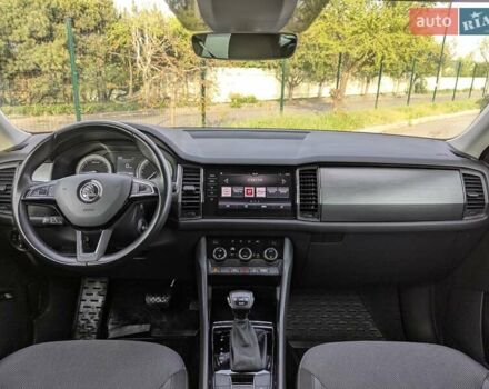 Серый Шкода Kodiaq, объемом двигателя 2 л и пробегом 220 тыс. км за 23999 $, фото 1 на Automoto.ua