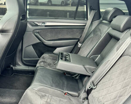 Серый Шкода Kodiaq, объемом двигателя 1.97 л и пробегом 194 тыс. км за 33000 $, фото 6 на Automoto.ua