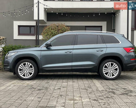 Сірий Шкода Kodiaq, об'ємом двигуна 1.97 л та пробігом 229 тис. км за 26999 $, фото 32 на Automoto.ua