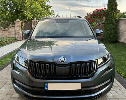 Серый Шкода Kodiaq, объемом двигателя 2 л и пробегом 53 тыс. км за 33800 $, фото 1 на Automoto.ua