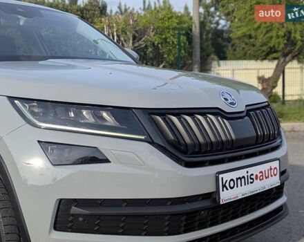 Серый Шкода Kodiaq, объемом двигателя 2 л и пробегом 220 тыс. км за 23999 $, фото 16 на Automoto.ua