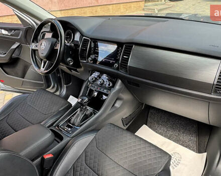 Серый Шкода Kodiaq, объемом двигателя 1.97 л и пробегом 186 тыс. км за 25500 $, фото 140 на Automoto.ua