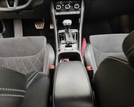 Серый Шкода Kodiaq, объемом двигателя 1.97 л и пробегом 243 тыс. км за 28700 $, фото 15 на Automoto.ua