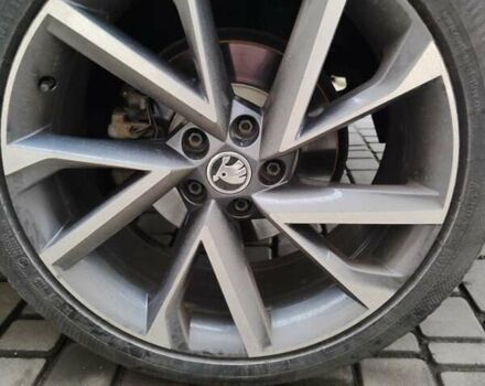Серый Шкода Kodiaq, объемом двигателя 1.97 л и пробегом 243 тыс. км за 28700 $, фото 32 на Automoto.ua