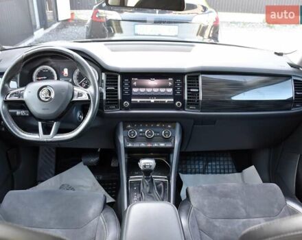 Сірий Шкода Kodiaq, об'ємом двигуна 1.97 л та пробігом 158 тис. км за 23500 $, фото 21 на Automoto.ua