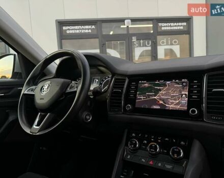 Сірий Шкода Kodiaq, об'ємом двигуна 2 л та пробігом 150 тис. км за 28999 $, фото 59 на Automoto.ua