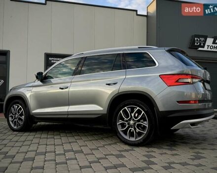 Сірий Шкода Kodiaq, об'ємом двигуна 2 л та пробігом 150 тис. км за 28999 $, фото 32 на Automoto.ua
