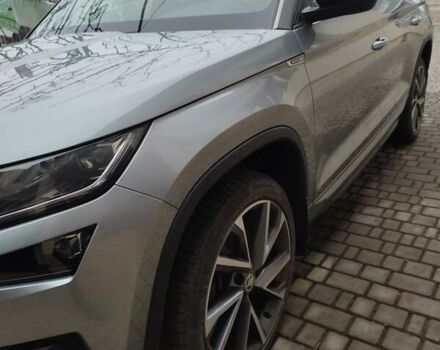 Серый Шкода Kodiaq, объемом двигателя 1.97 л и пробегом 243 тыс. км за 28700 $, фото 1 на Automoto.ua