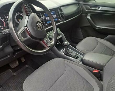 Серый Шкода Kodiaq, объемом двигателя 1.98 л и пробегом 230 тыс. км за 21000 $, фото 9 на Automoto.ua