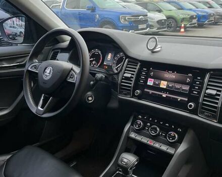 Серый Шкода Kodiaq, объемом двигателя 1.98 л и пробегом 86 тыс. км за 26910 $, фото 16 на Automoto.ua