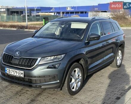 Серый Шкода Kodiaq, объемом двигателя 1.97 л и пробегом 167 тыс. км за 25400 $, фото 4 на Automoto.ua