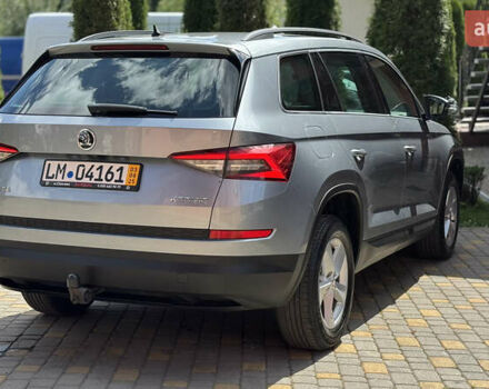 Серый Шкода Kodiaq, объемом двигателя 1.97 л и пробегом 186 тыс. км за 25500 $, фото 148 на Automoto.ua