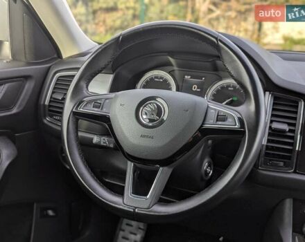 Сірий Шкода Kodiaq, об'ємом двигуна 2 л та пробігом 220 тис. км за 23999 $, фото 27 на Automoto.ua