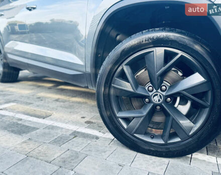 Серый Шкода Kodiaq, объемом двигателя 1.97 л и пробегом 236 тыс. км за 23999 $, фото 16 на Automoto.ua