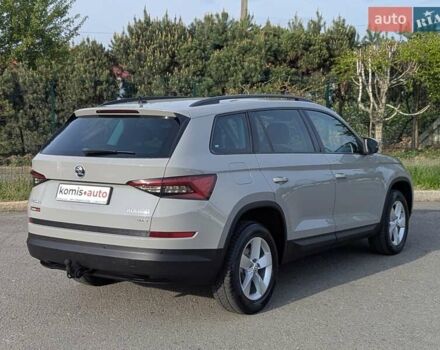 Серый Шкода Kodiaq, объемом двигателя 2 л и пробегом 220 тыс. км за 23999 $, фото 11 на Automoto.ua