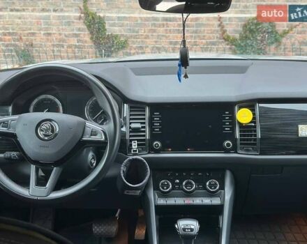 Серый Шкода Kodiaq, объемом двигателя 1.98 л и пробегом 38 тыс. км за 29999 $, фото 21 на Automoto.ua