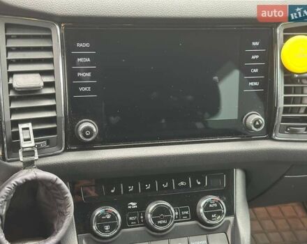 Серый Шкода Kodiaq, объемом двигателя 1.98 л и пробегом 38 тыс. км за 29999 $, фото 12 на Automoto.ua