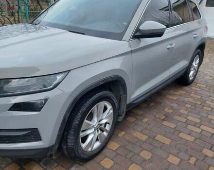 Серый Шкода Kodiaq, объемом двигателя 2 л и пробегом 153 тыс. км за 27500 $, фото 1 на Automoto.ua