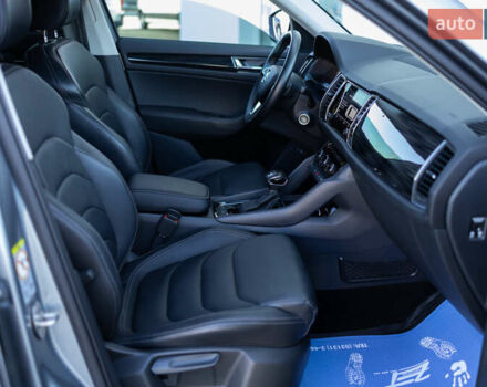 Серый Шкода Kodiaq, объемом двигателя 1.97 л и пробегом 63 тыс. км за 31990 $, фото 62 на Automoto.ua