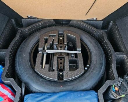 Серый Шкода Kodiaq, объемом двигателя 2 л и пробегом 122 тыс. км за 35000 $, фото 3 на Automoto.ua