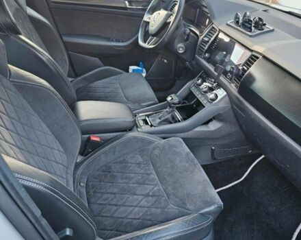 Серый Шкода Kodiaq, объемом двигателя 2 л и пробегом 122 тыс. км за 35000 $, фото 1 на Automoto.ua