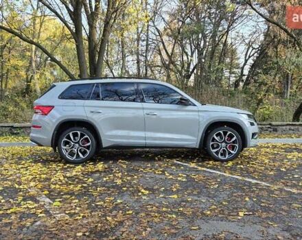 Серый Шкода Kodiaq, объемом двигателя 1.97 л и пробегом 222 тыс. км за 35700 $, фото 5 на Automoto.ua