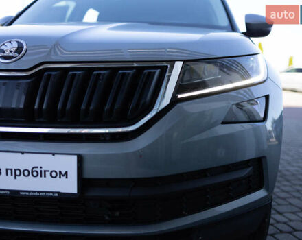Серый Шкода Kodiaq, объемом двигателя 1.97 л и пробегом 63 тыс. км за 31990 $, фото 35 на Automoto.ua