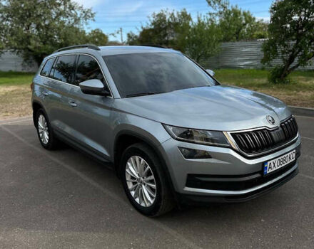 Серый Шкода Kodiaq, объемом двигателя 1.97 л и пробегом 195 тыс. км за 28000 $, фото 1 на Automoto.ua