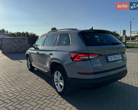 Серый Шкода Kodiaq, объемом двигателя 2 л и пробегом 190 тыс. км за 32000 $, фото 5 на Automoto.ua