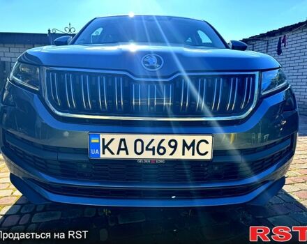 Серый Шкода Kodiaq, объемом двигателя 2 л и пробегом 209 тыс. км за 34000 $, фото 4 на Automoto.ua